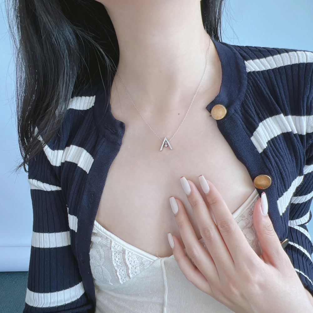 [GALE]Sparkling "A" Shape Necklace