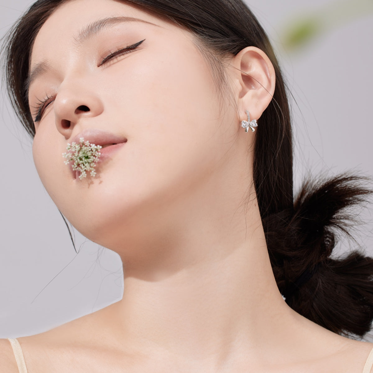 [GALE]Exquisite Earrings With Heart-Shaped Bow Design