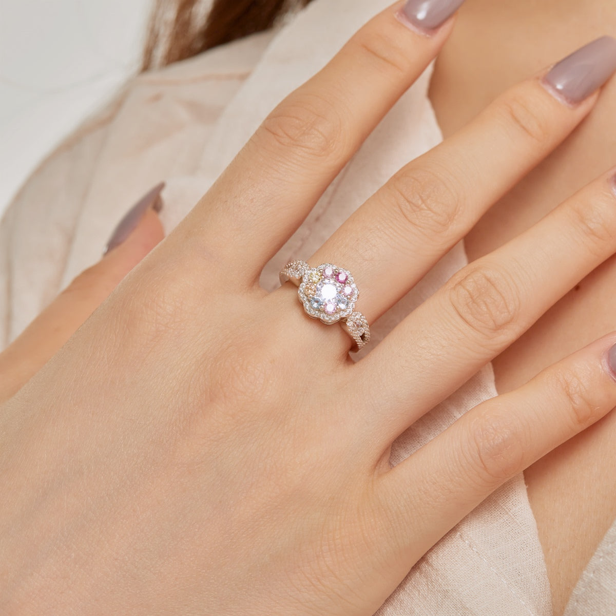 [GALE]Delicate Colorful Round Cut Flower Shape Wedding Ring