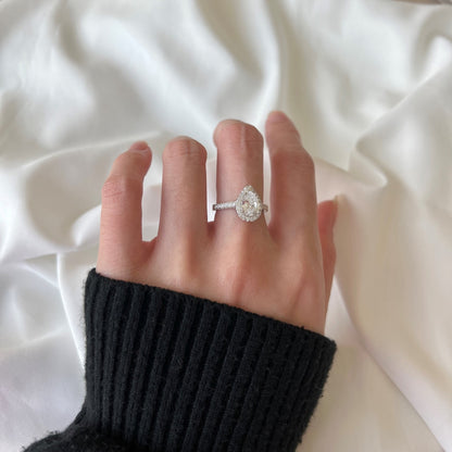 [GALE]1.0 Carat Luxurious Resplendent Water Drop Shape Wedding Ring