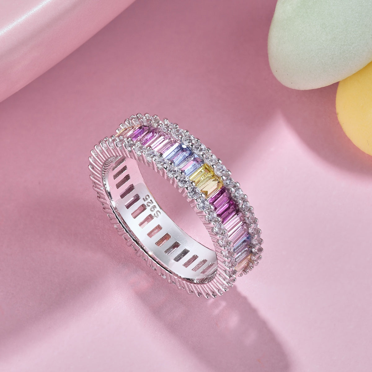 [GALE]Dainty Kaleidoscopic Emerald Cut Daily Ring