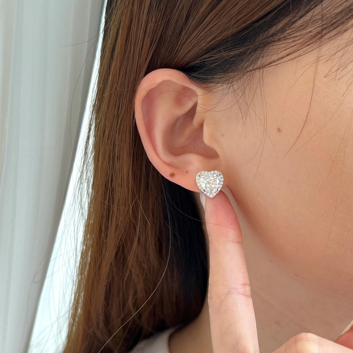 [GALE]Sparkling Heart Shape Lover Earrings