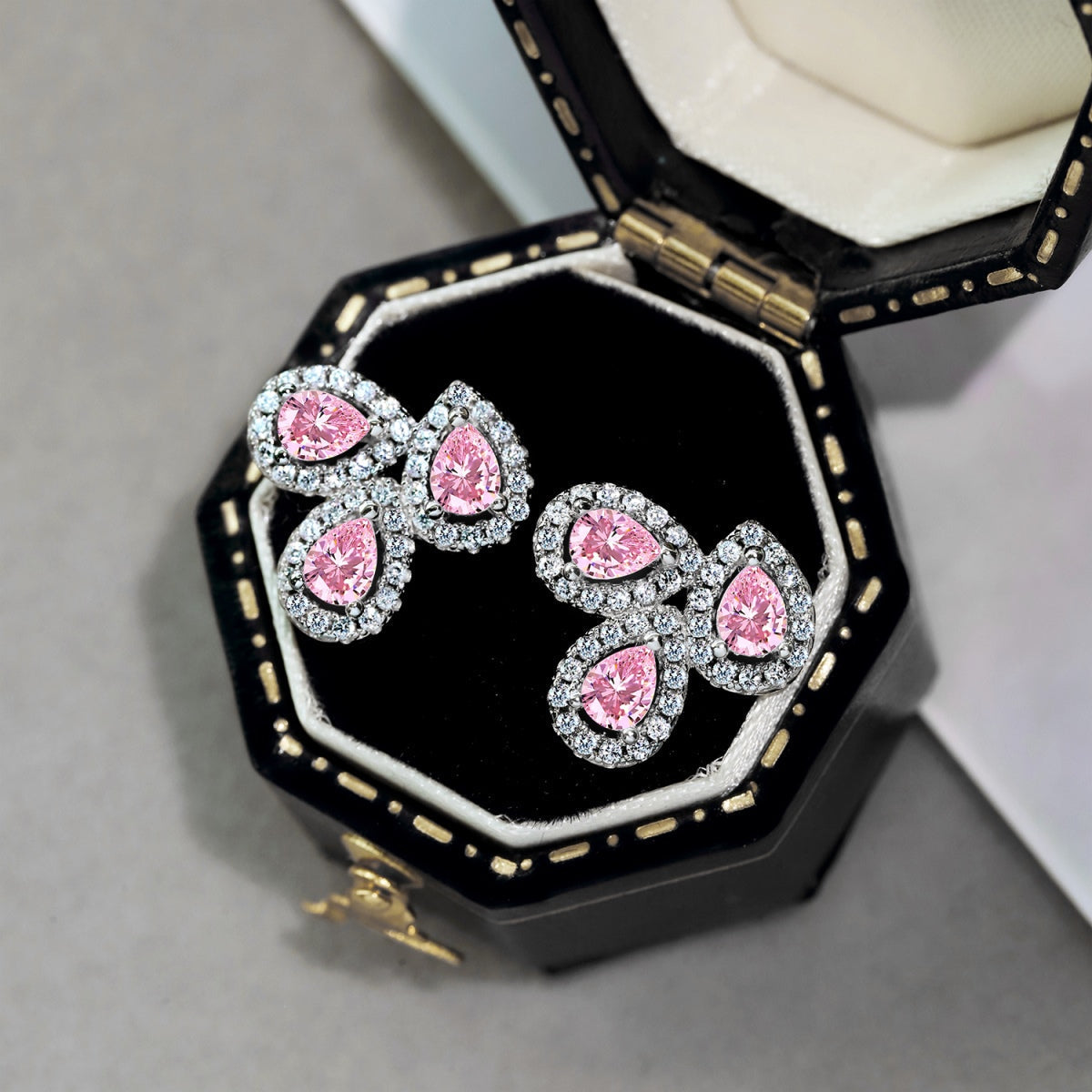 [GALE]Ornate Flower Shape Pear Cut Lover Earrings