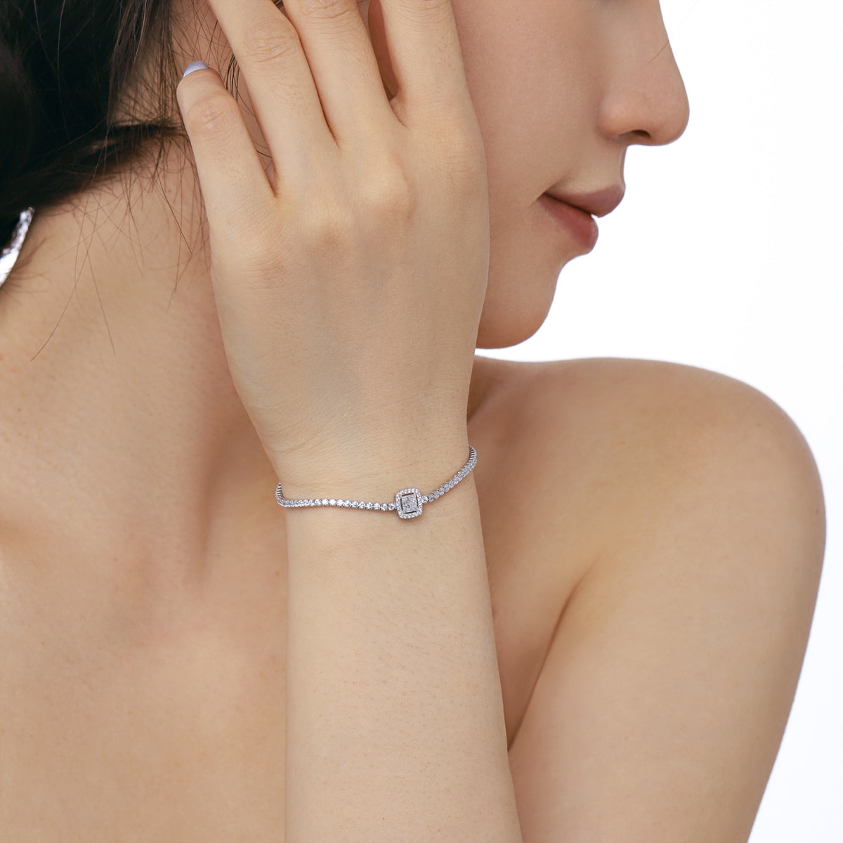 [GALE]Luxurious Dazzling Square Shape Banquet Bracelet