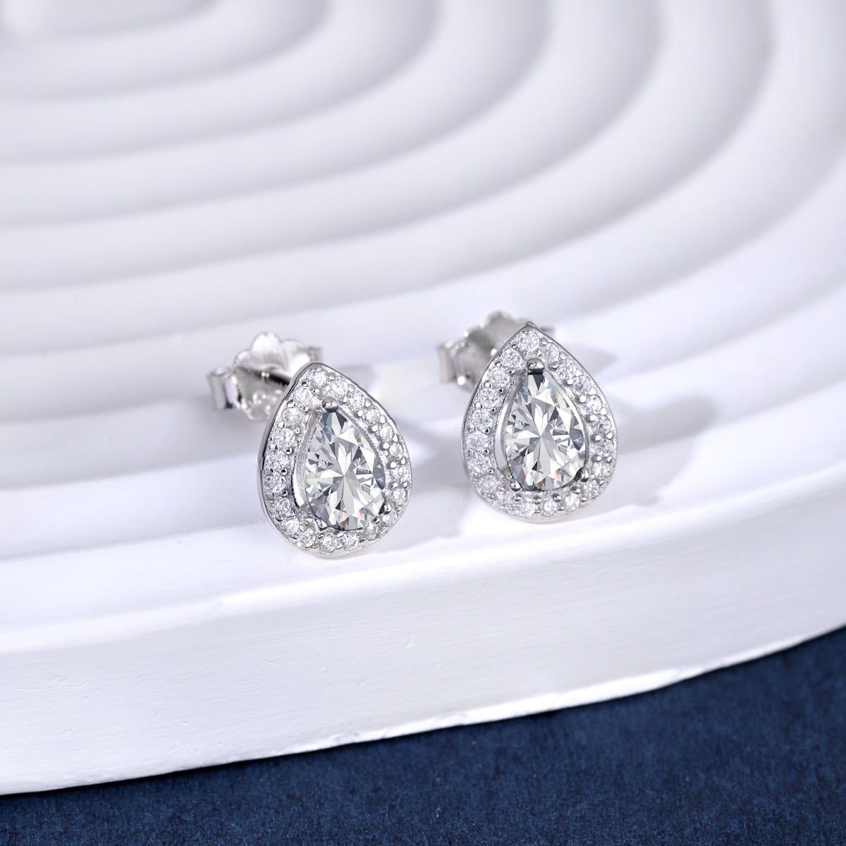 [GALE]Luxurious Water Drop Shape Earrings