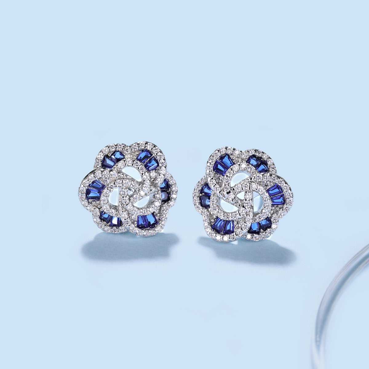 [GALE]Exquisite Flower Shape Daily Earrings