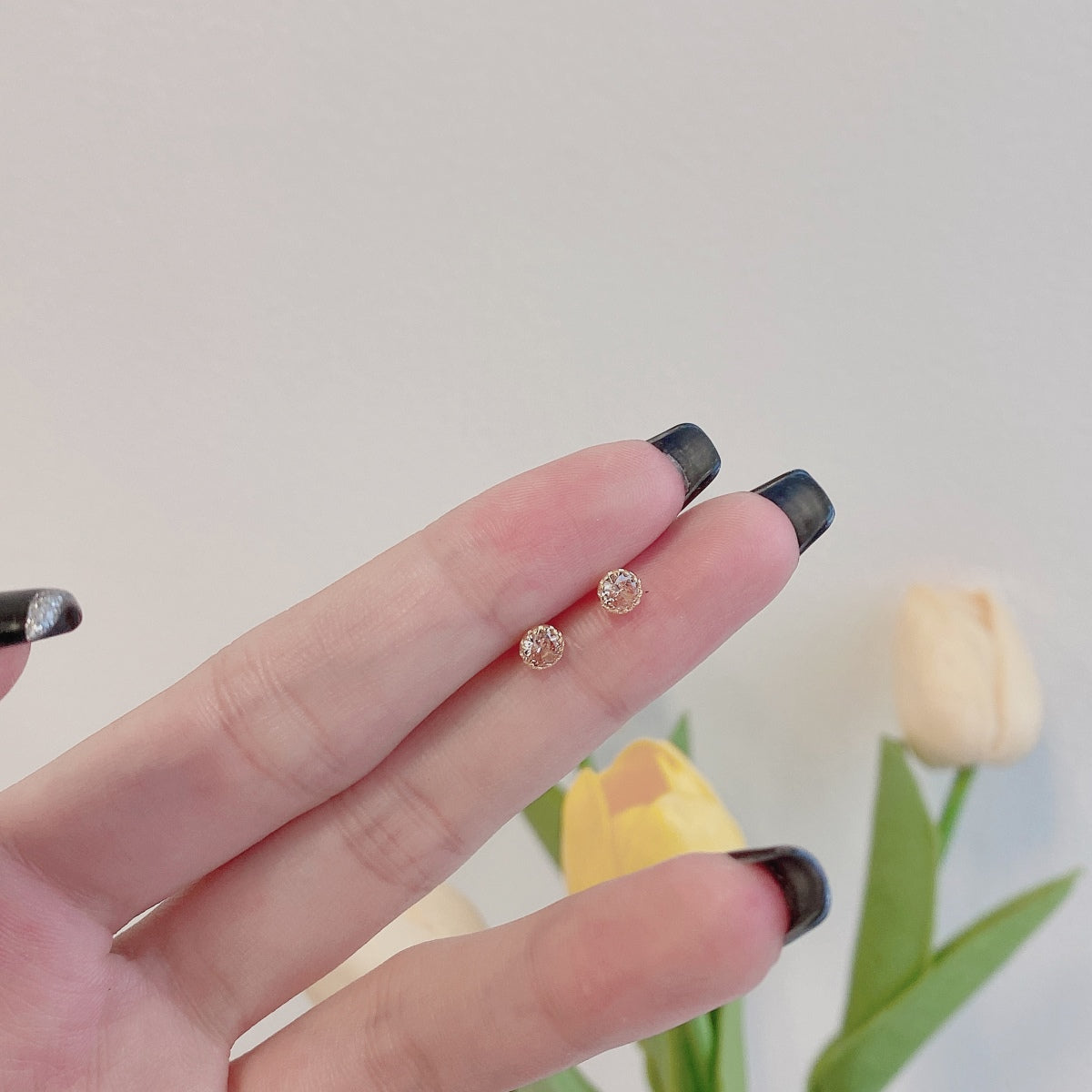 [GALE]Sparkling Colorful Round Shape Earrings