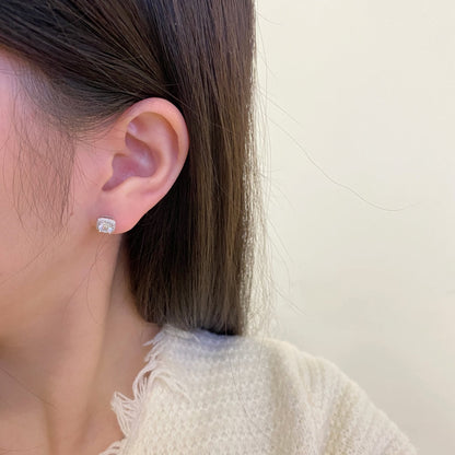 [GALE]Classic Round Center Stone Stud Earrings