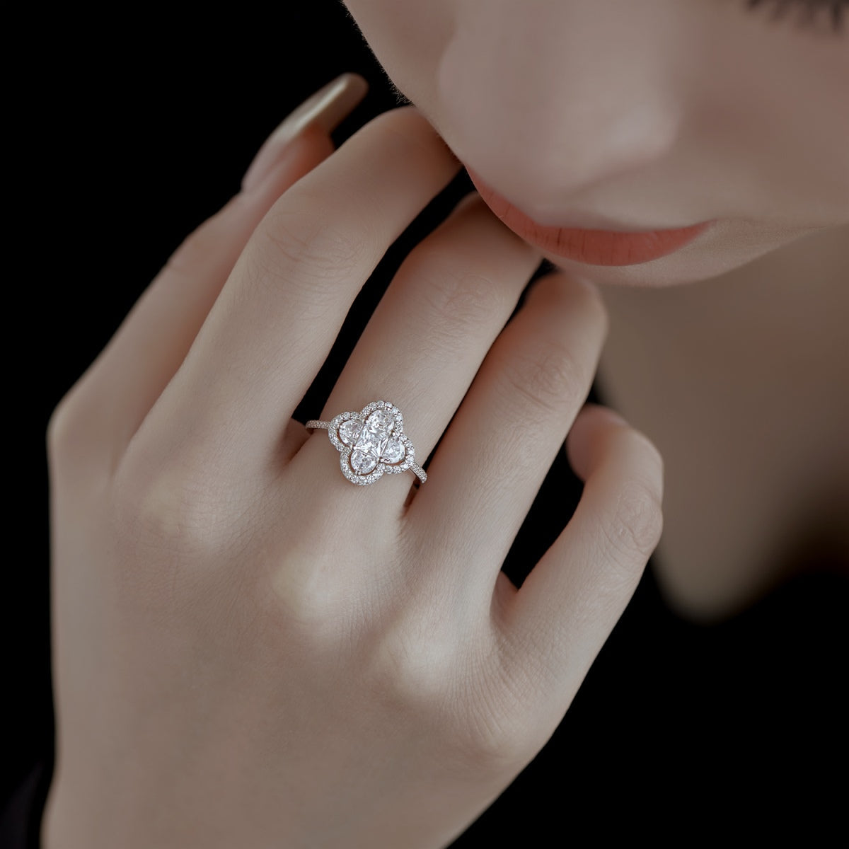 [GALE]Luxurious Eternity Flower Shape Banquet Ring