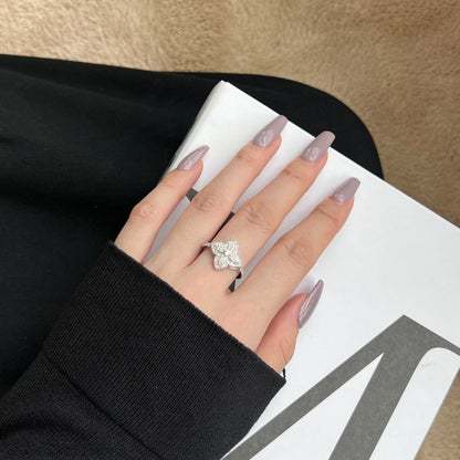 [GALE]Luxurious Colorful Flower Shape Banquet Ring