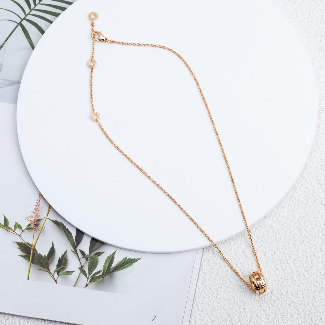 [GALE]PARENTESI NECKLACE PINK GOLD