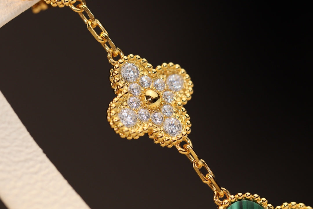 [GALE]CLOVER EARRINGS GOLD MALACHITE DIAMOND 3 MOTIF