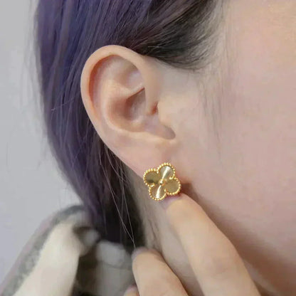 [GALE]CLOVER MEDIUM 1 MOTIFS LASER EARRINGS
