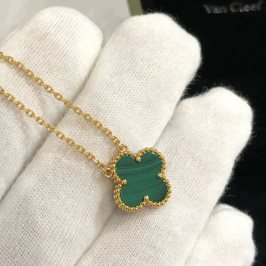 [GALE]CLOVER 15MM MALACHITE SINGLE FLOWER  NECKLACE