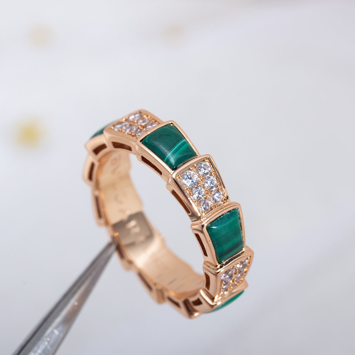 [GALE]SERPENTI RING PINK GOLD MALACHITE DIAMOND PAVED 4MM
