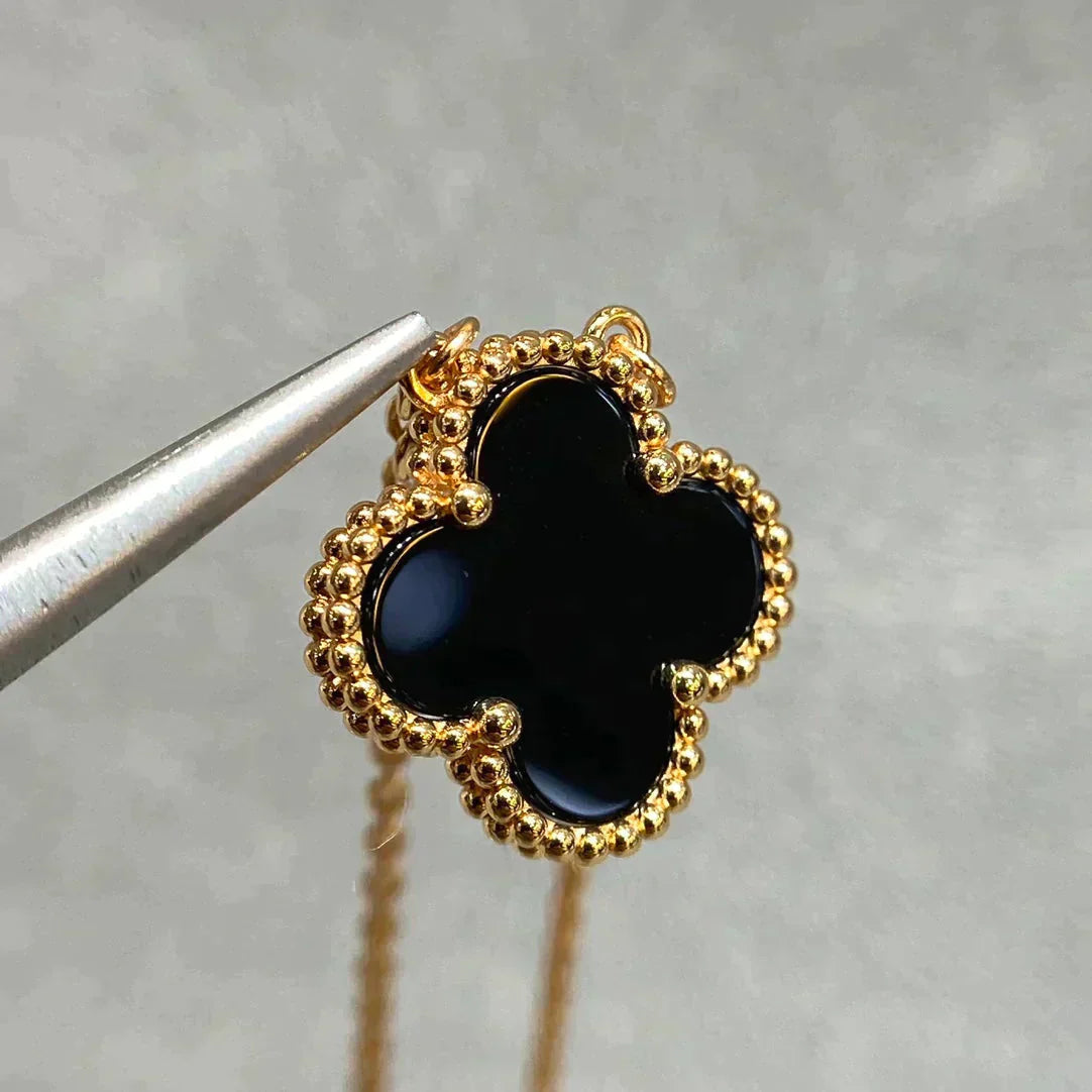 [GALE]CLOVER 15MM BLACK ONYX SINGLE FLOWER NECKLACE