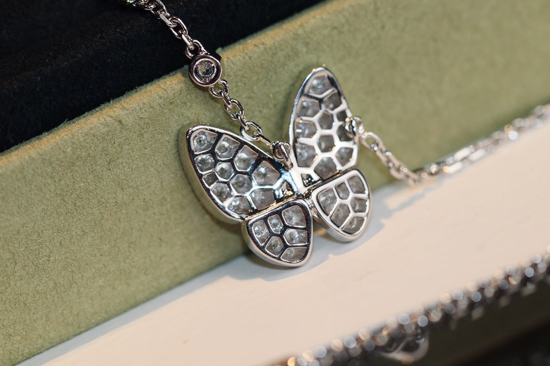 [GALE]BUTTERFLY DIAMOND NECKLACE
