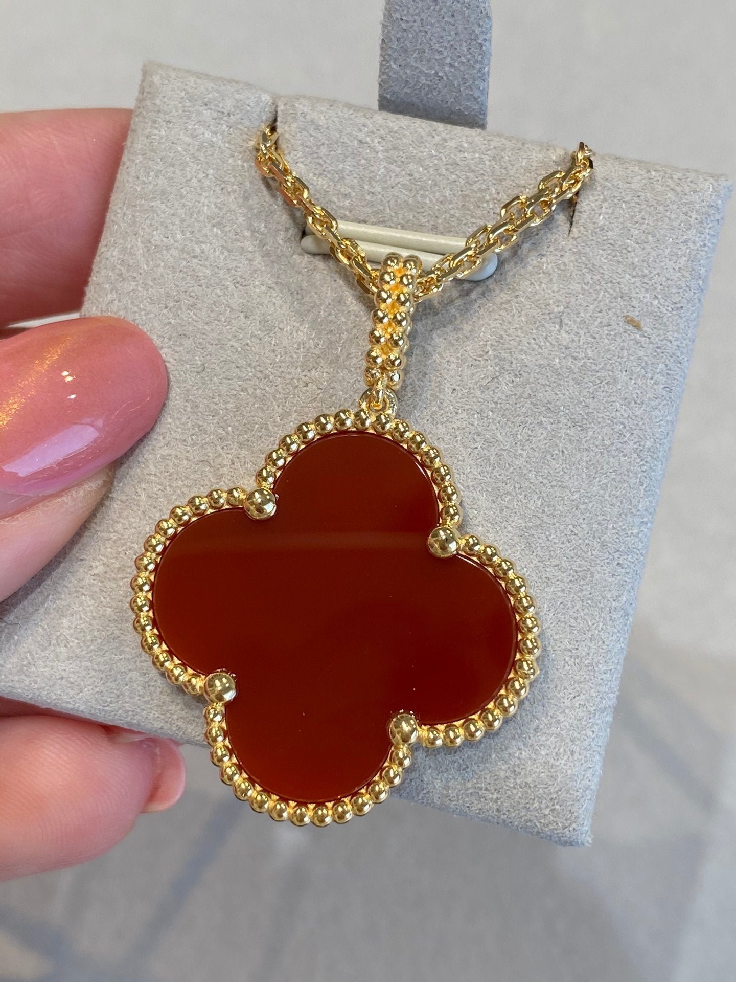 [GALE]CLOVER 25MM NECKLACE GOLD CARNELIAN