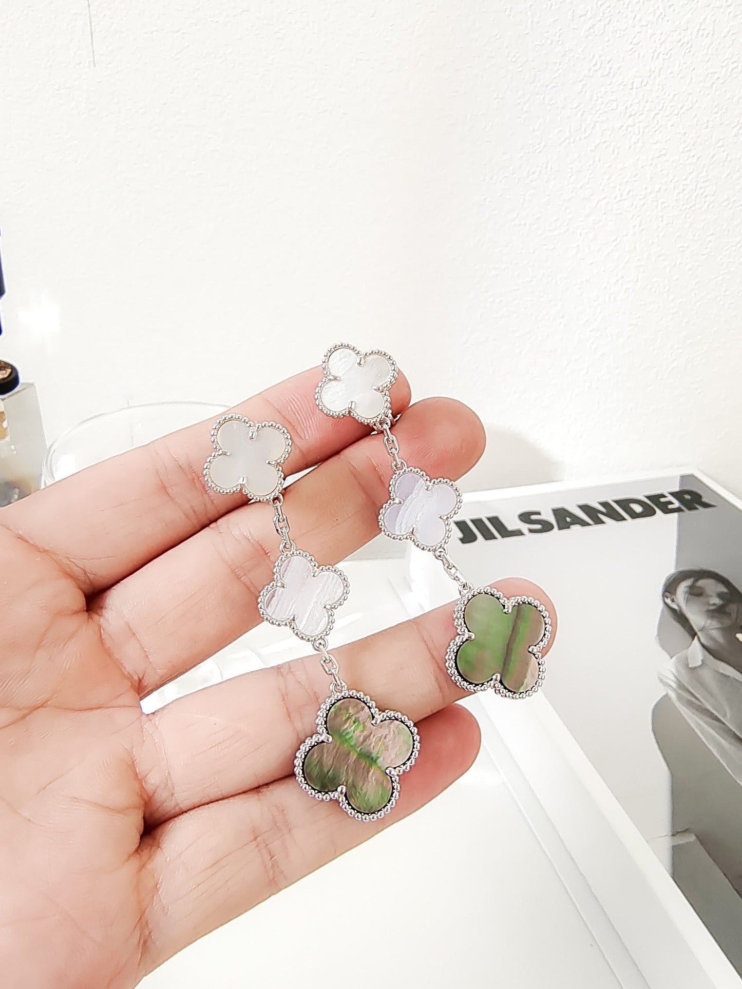 [GALE]CLOVER 3 MOTIFS CHALCEDONY DARK MOP SILVER EARRINGS