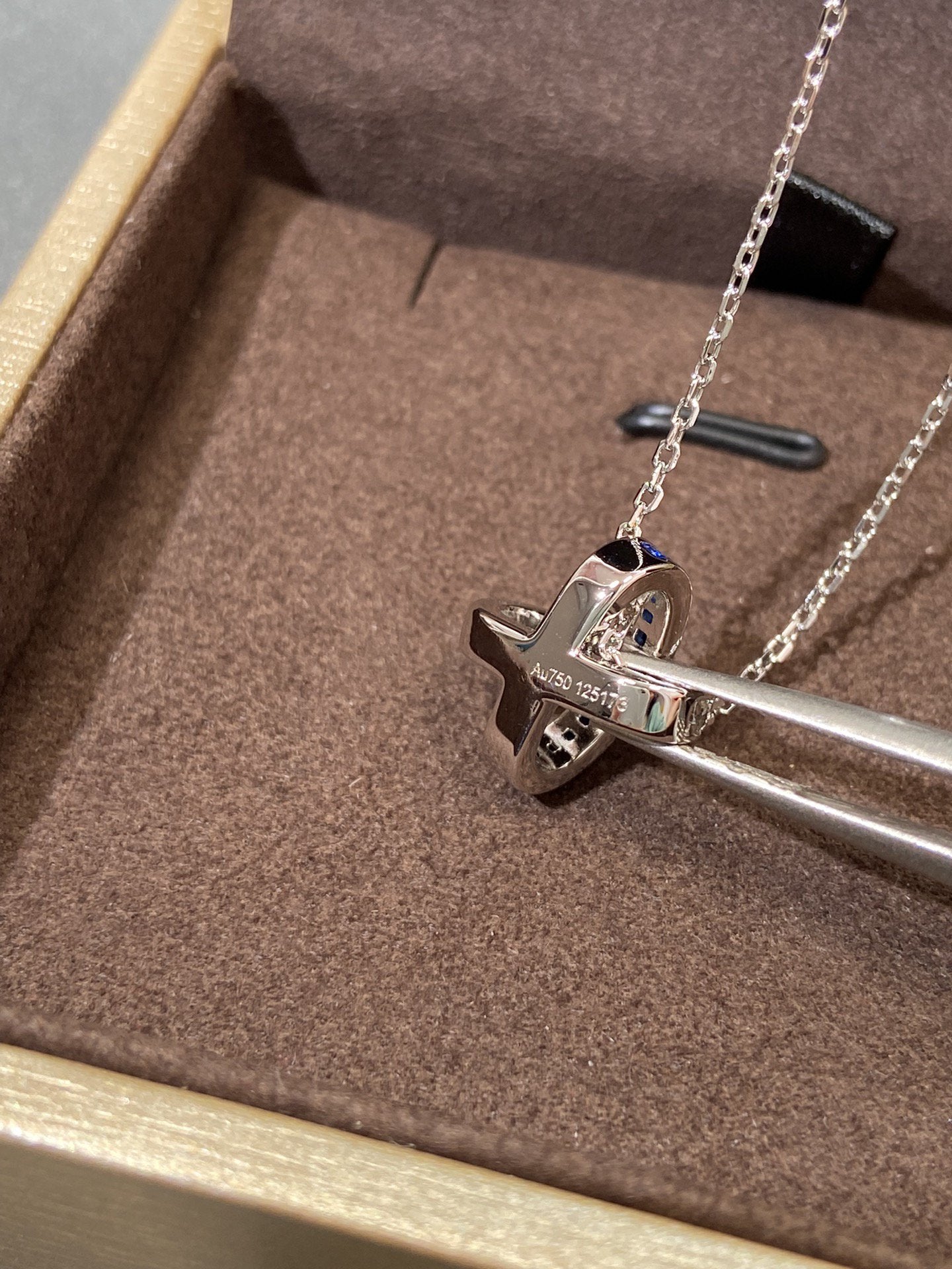 [GALE]LIENS DIAMOND SILVER NECKLACE