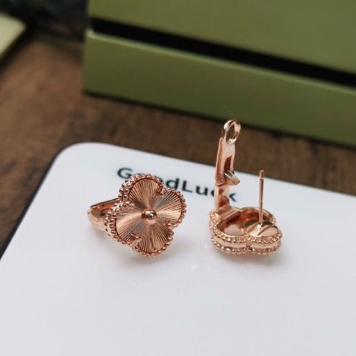 [GALE]CLOVER MEDIUM STUD EARRINGS