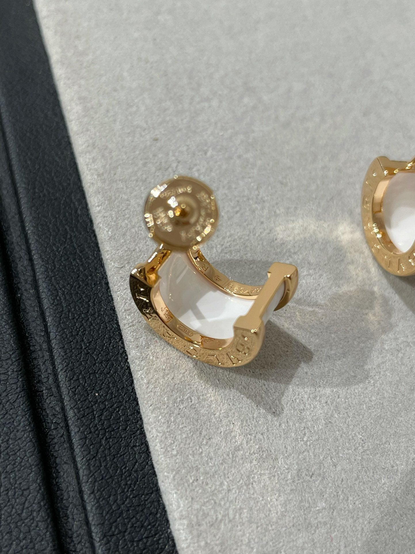 [GALE]ZERO 1 PINK GOLD CERAMIC EARRINGS