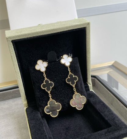 [GALE]CLOVER 3 MOTIF MOP ONYX DARK MOP PINK GOLD EARRINGS
