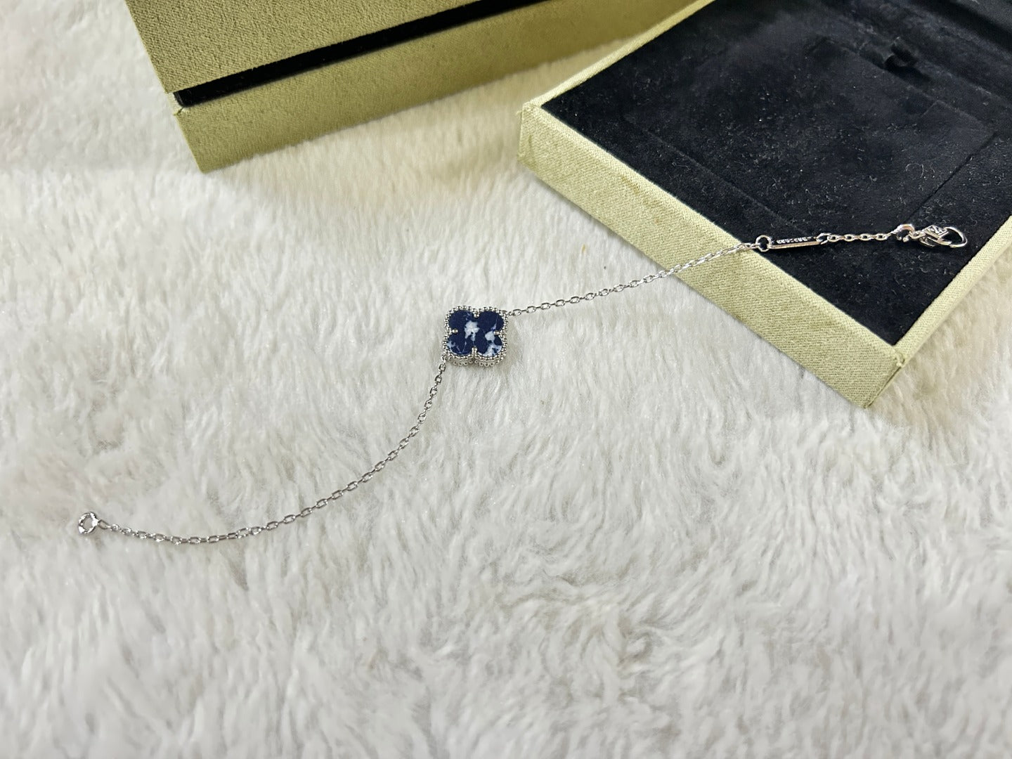 [GALE]CLOVER 1 MOTIF PIETERSITE BRACELET