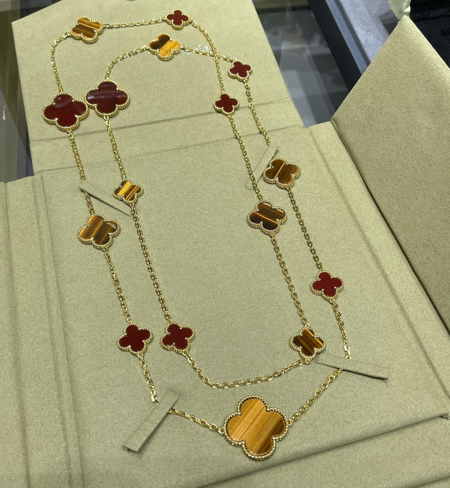 [GALE]CLOVER 16 MOTIF CARNELIAN TIGER EYE ROSE GOLD NECKLACE