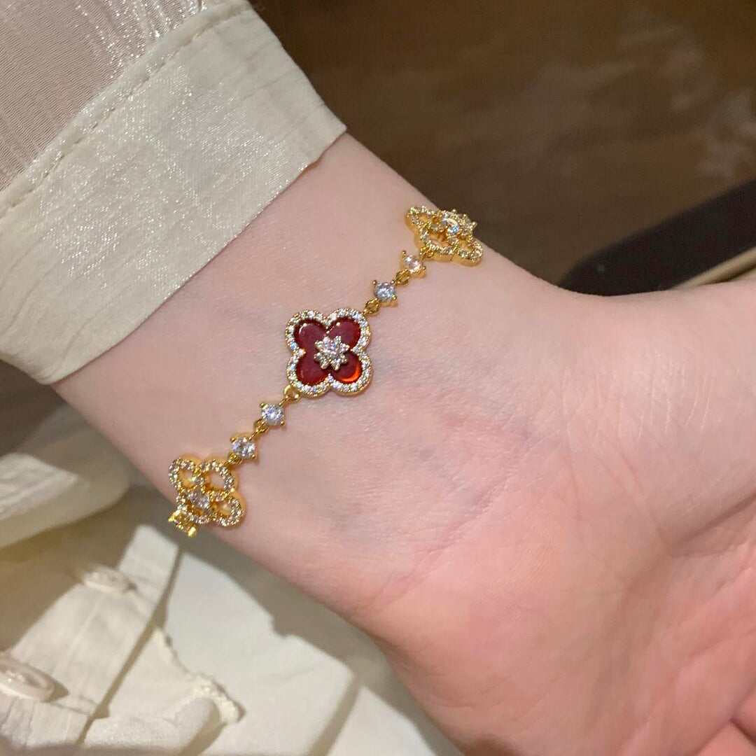 [GALE]CLOVER 5 MOTIF PINK BLUE RED WHITE BRACELET