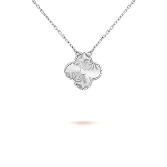 [GALE]CLOVER  15MM DIAMOND LASER NECKLACE SILVER