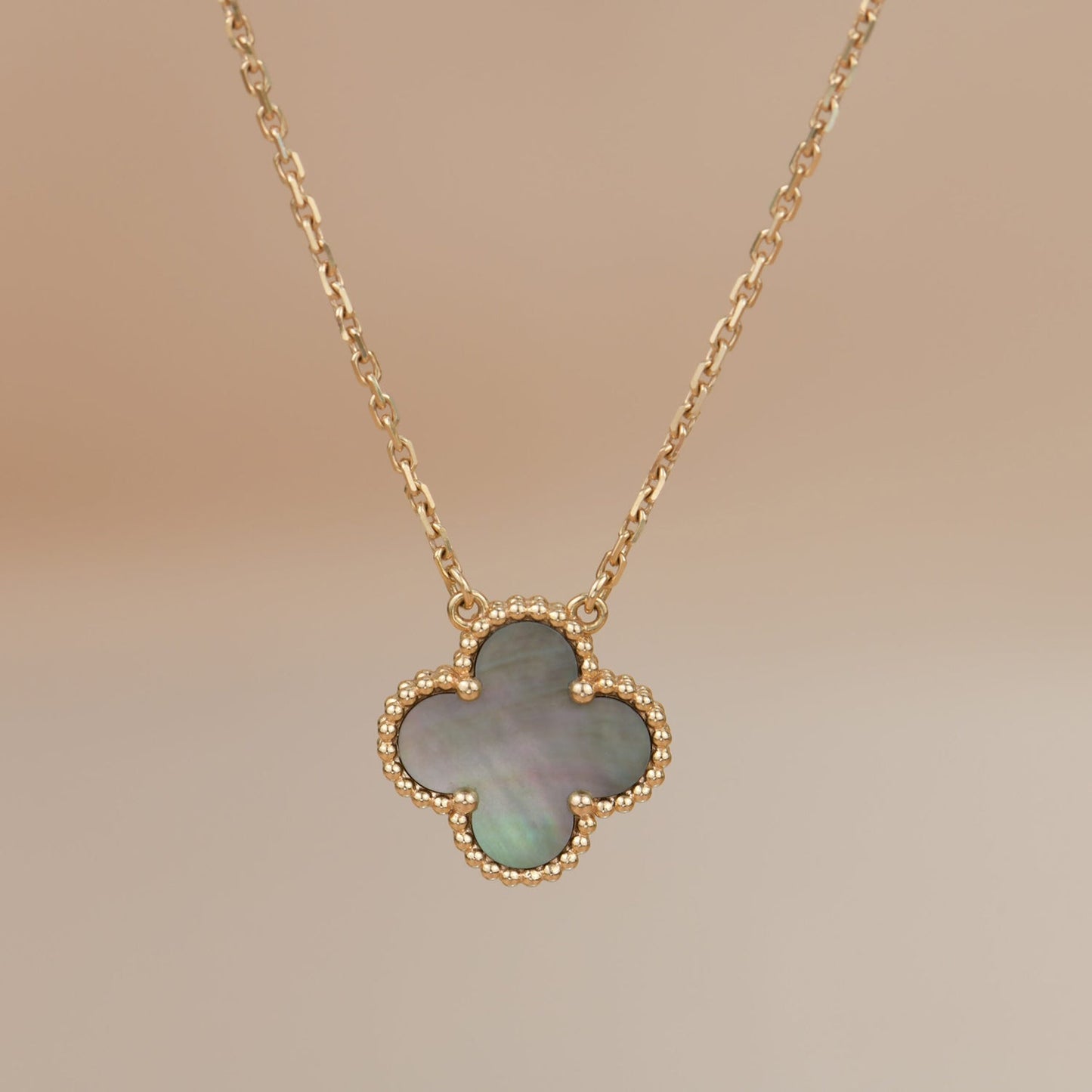 [GALE]CLOVER 15MM  GRAY MOTHER OF PEARL NECKLACE