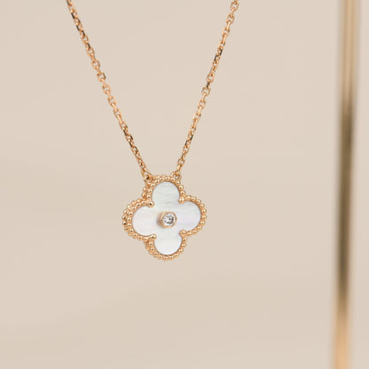 [GALE]CLOVER 15MM DIAMOND WHITE FRITILLARIA NECKLACE