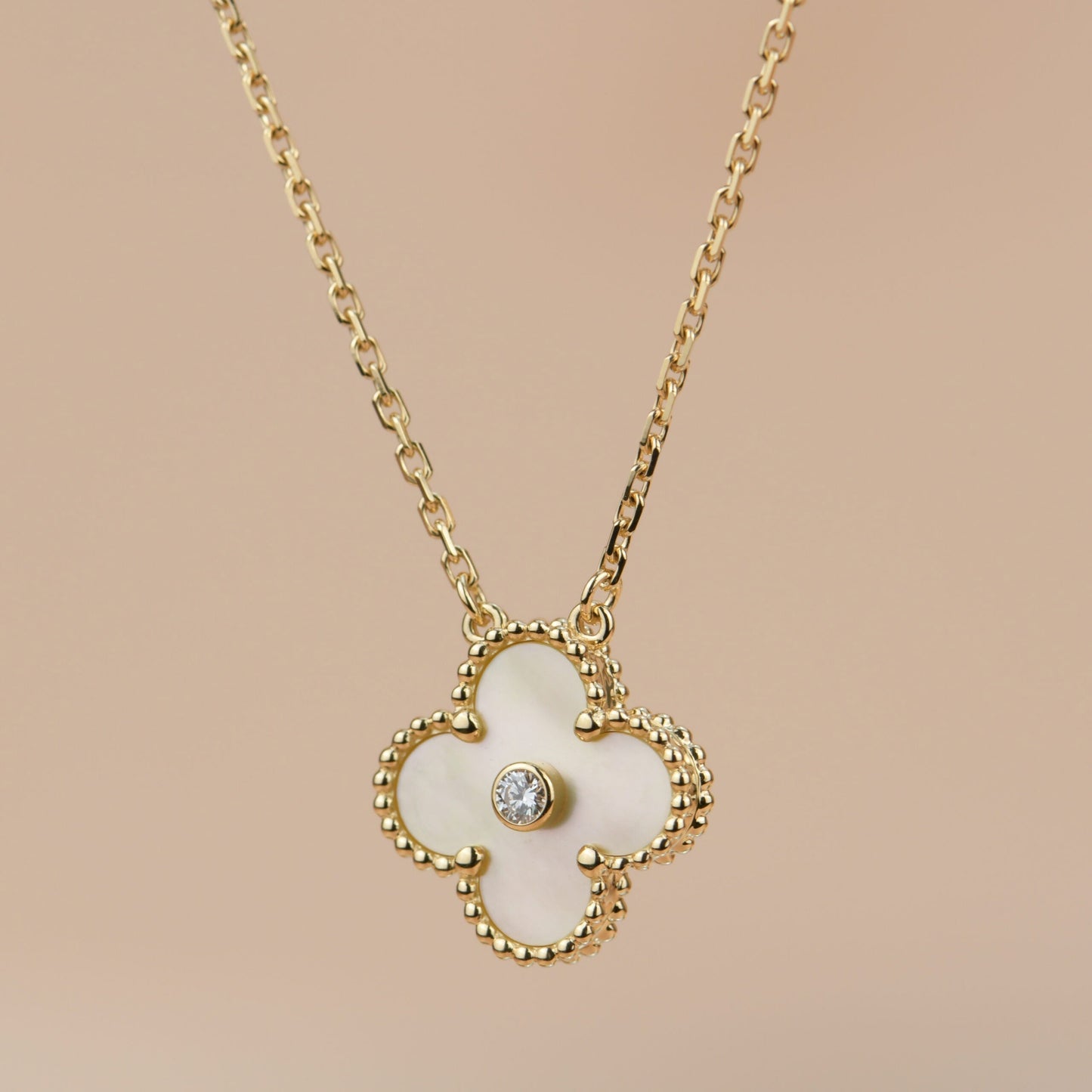 [GALE]CLOVER 15MM DIAMOND GOLD MOTHER OF PEARL NECKLACE