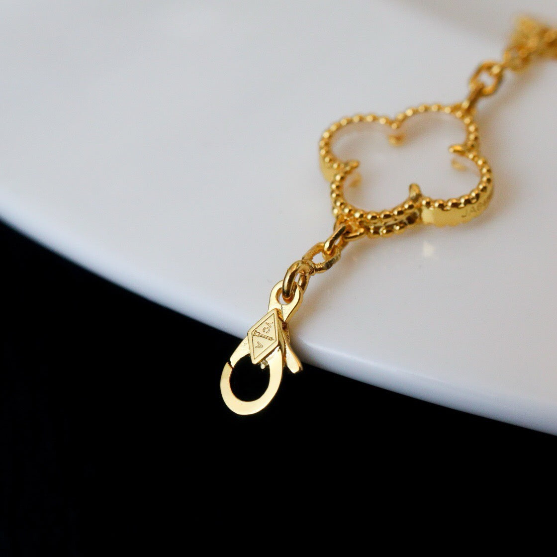 [GALE]CLOVER 5 MOTIF ROCK CRYSTAL PINK GOLD BRACELET