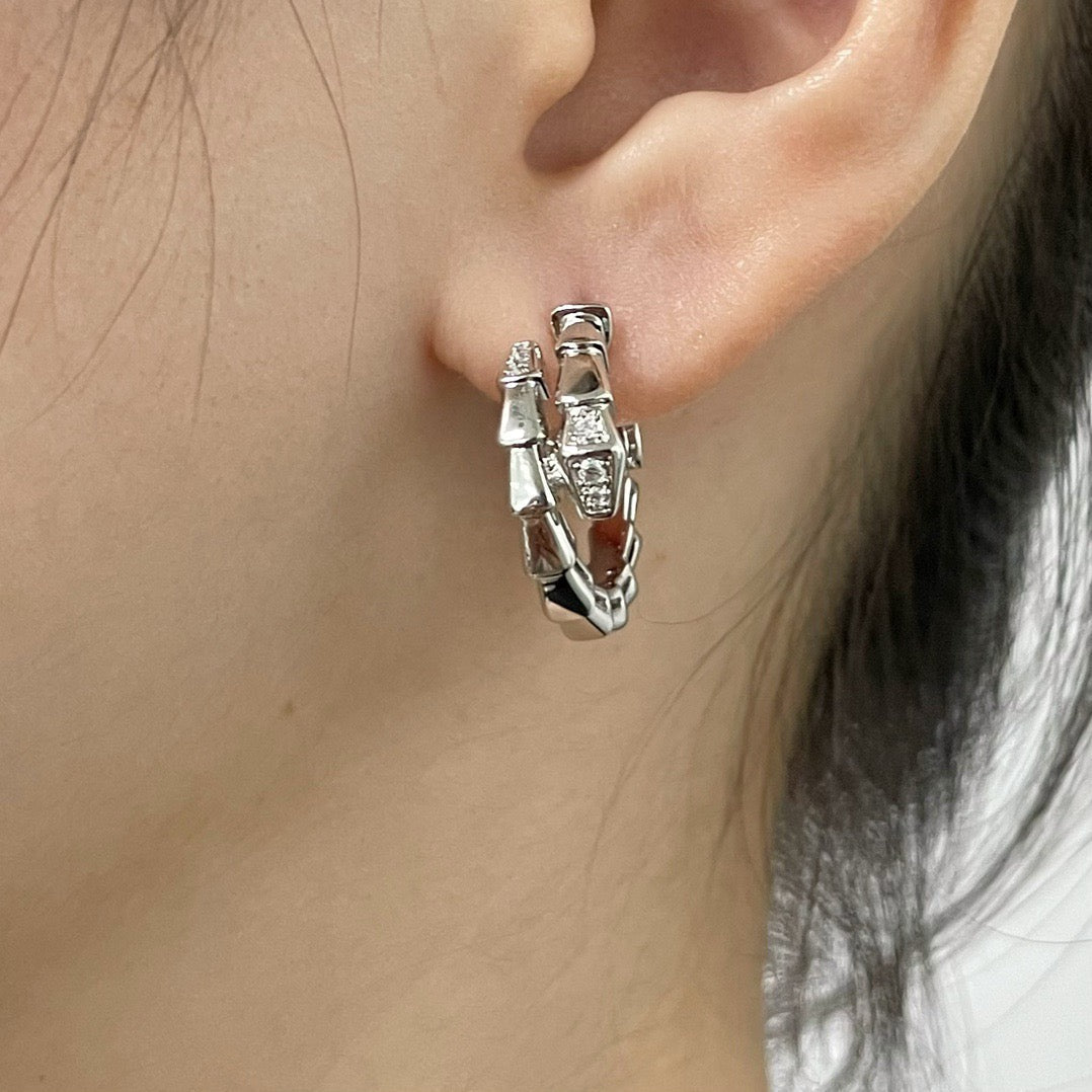 [GALE]SERPENTI EARRINGS HALF DIAMOND