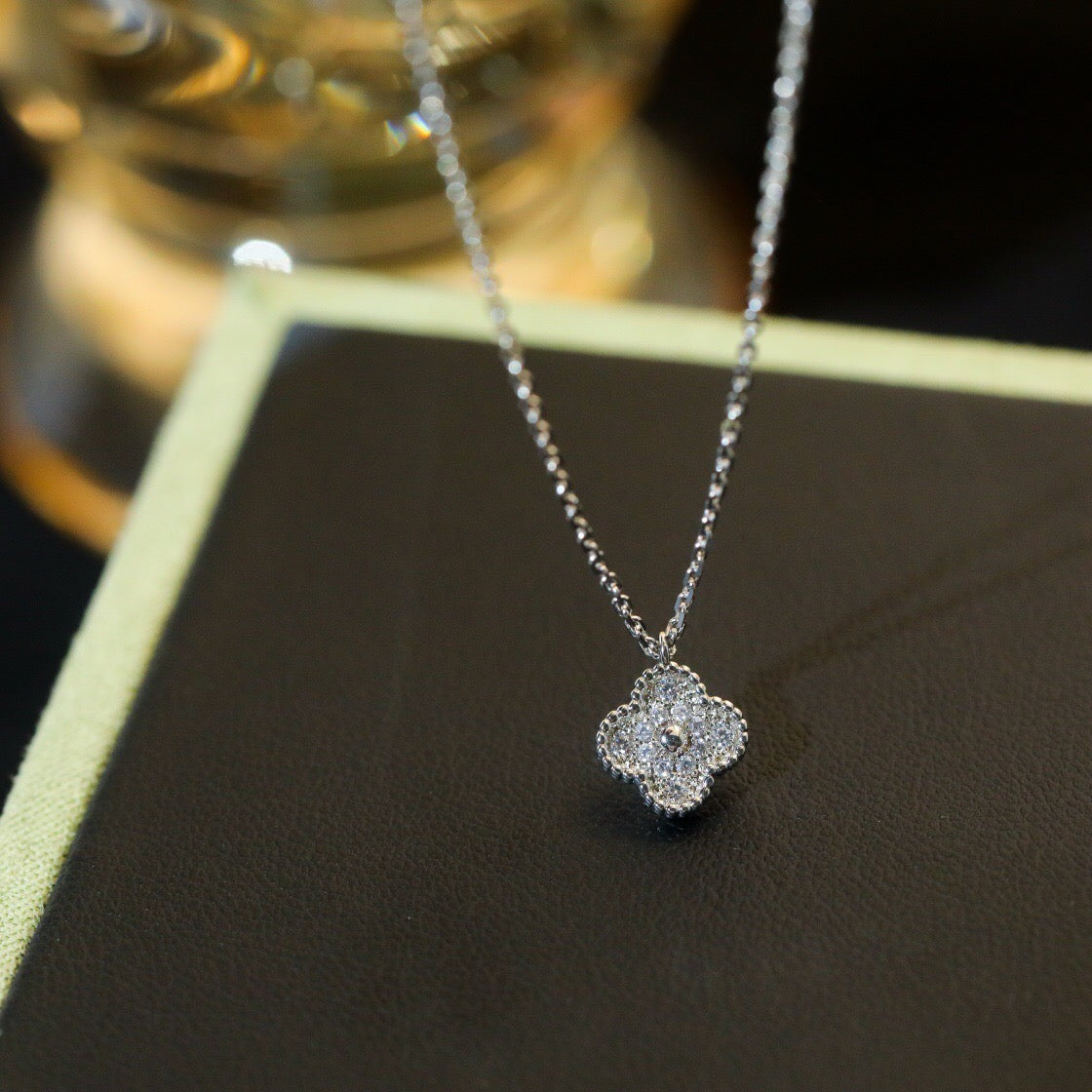 [GALE]CLOVER MINI 9.5MM PENDANT DIAMOND NECKLACE