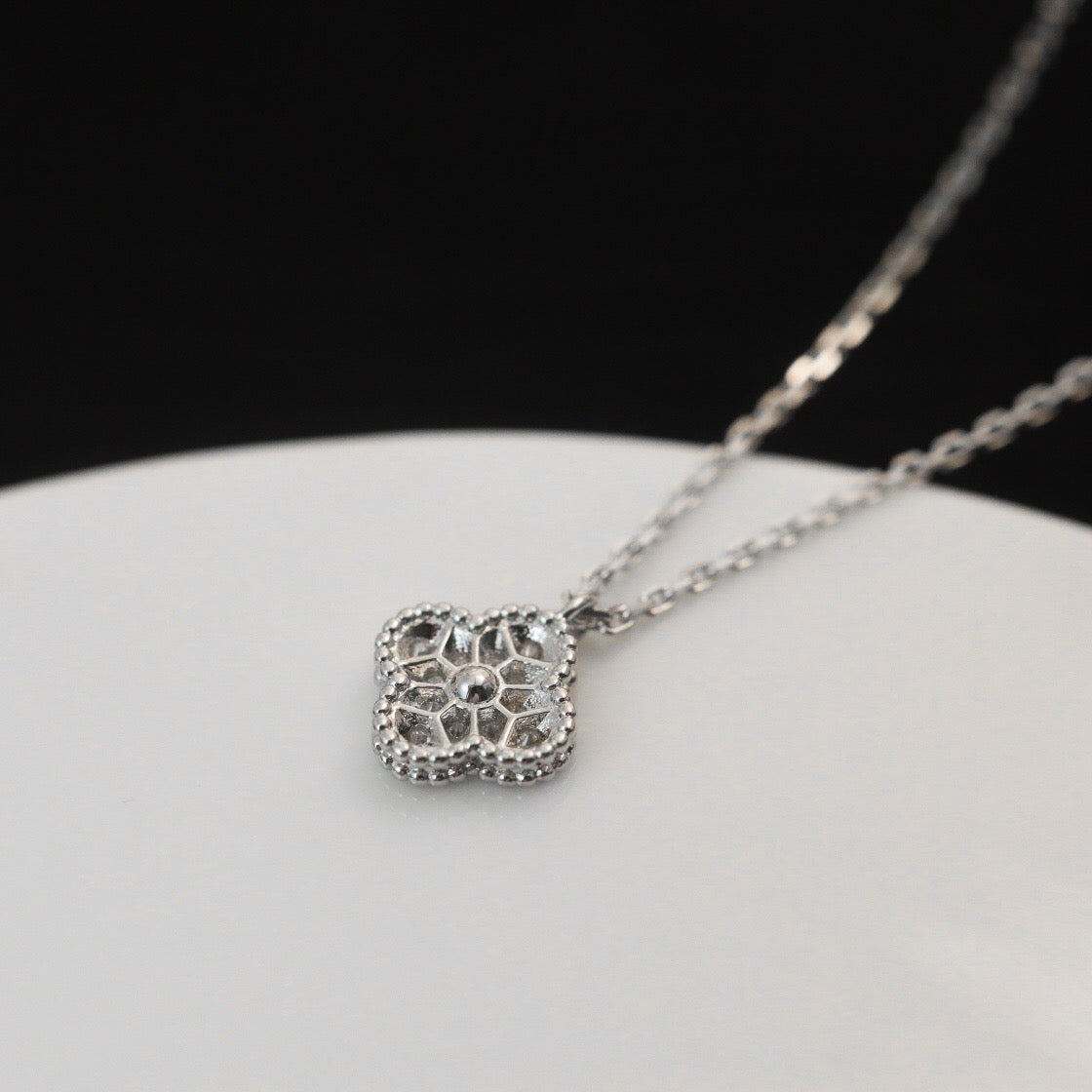 [GALE]CLOVER MINI 9.5MM PENDANT DIAMOND NECKLACE