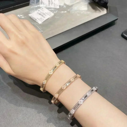 [GALE]CLOVER BRACELET 4MM DIAMONDS