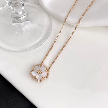 [GALE]LUCKY  WHITE MOP  PLUM BLOSSOM NECKLACE
