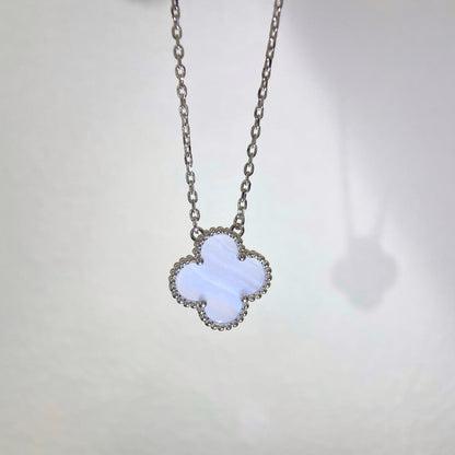 [GALE]CLOVER 15MM BLUE CHALCEDONY NECKLACE SILVER