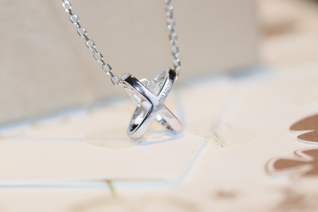 [GALE]JEUX DE DIAMOND NECKLACE