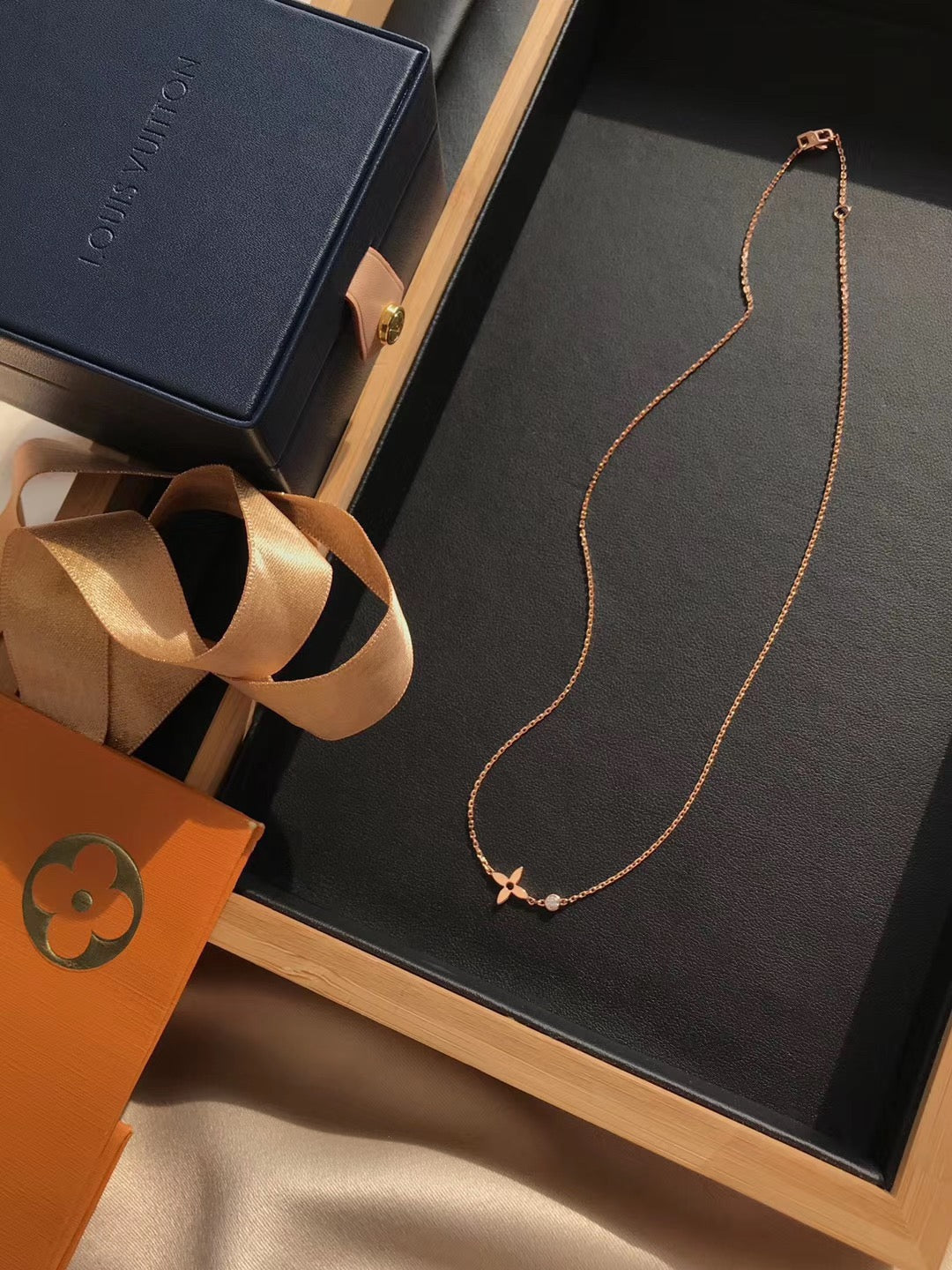 [GALE]BLOSSOM PENDANT PINK GOLD AND DIAMOND