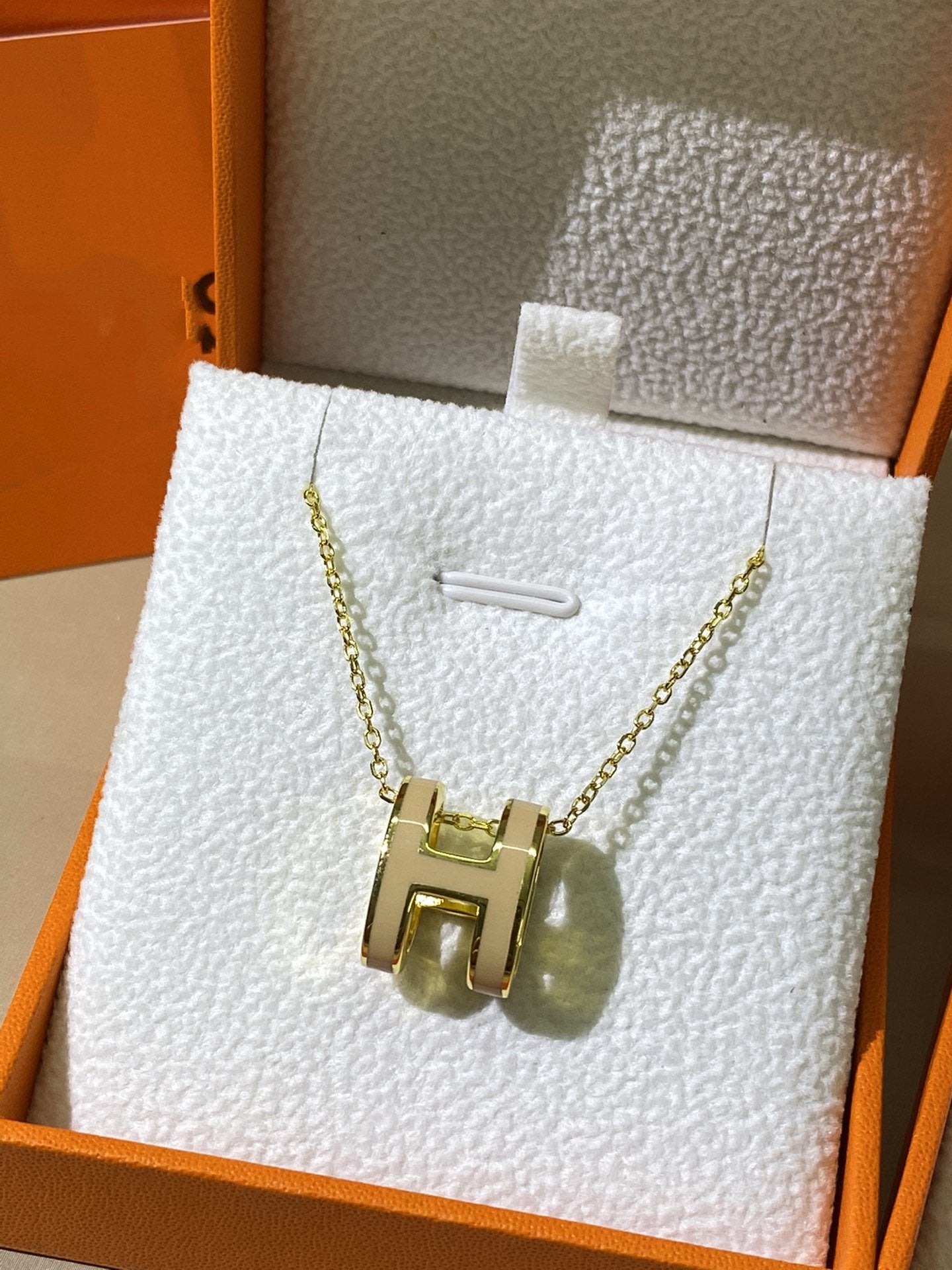 [GALE]HM CLIC YELLOW ENAMEL GOLD NECKLACE