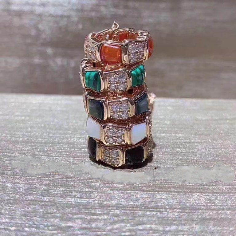 [GALE]SERPENTI PEDANT DIAMOND NECKLACE