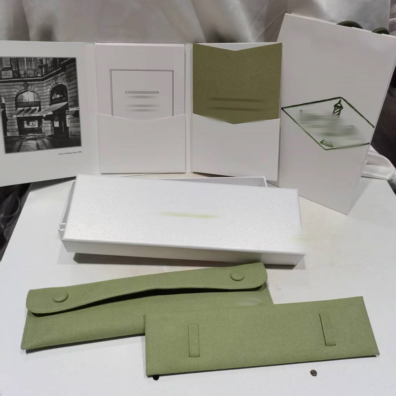 [GALE]VA CLOVER BRACELET NECKLACE RING BOX GIFT BAG