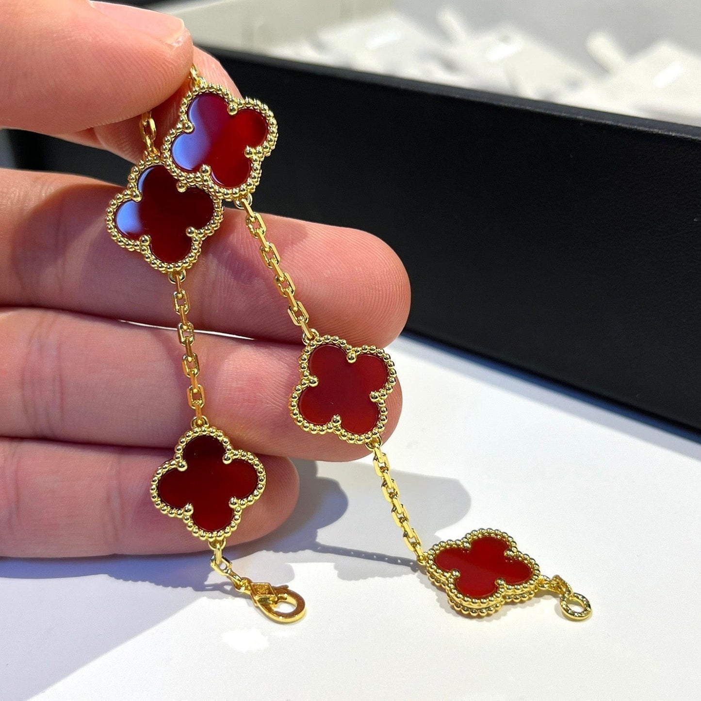 [GALE]CLOVER 5 MOTIFS RED AGATE  BRACELET