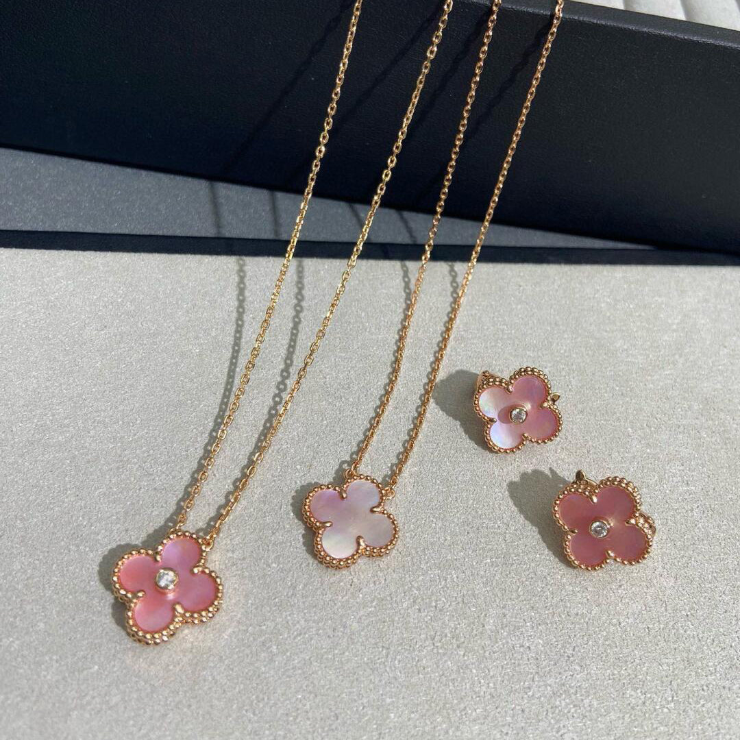 [GALE]CLOVER 15MM DIAMOND PINK MOP NECKLACE