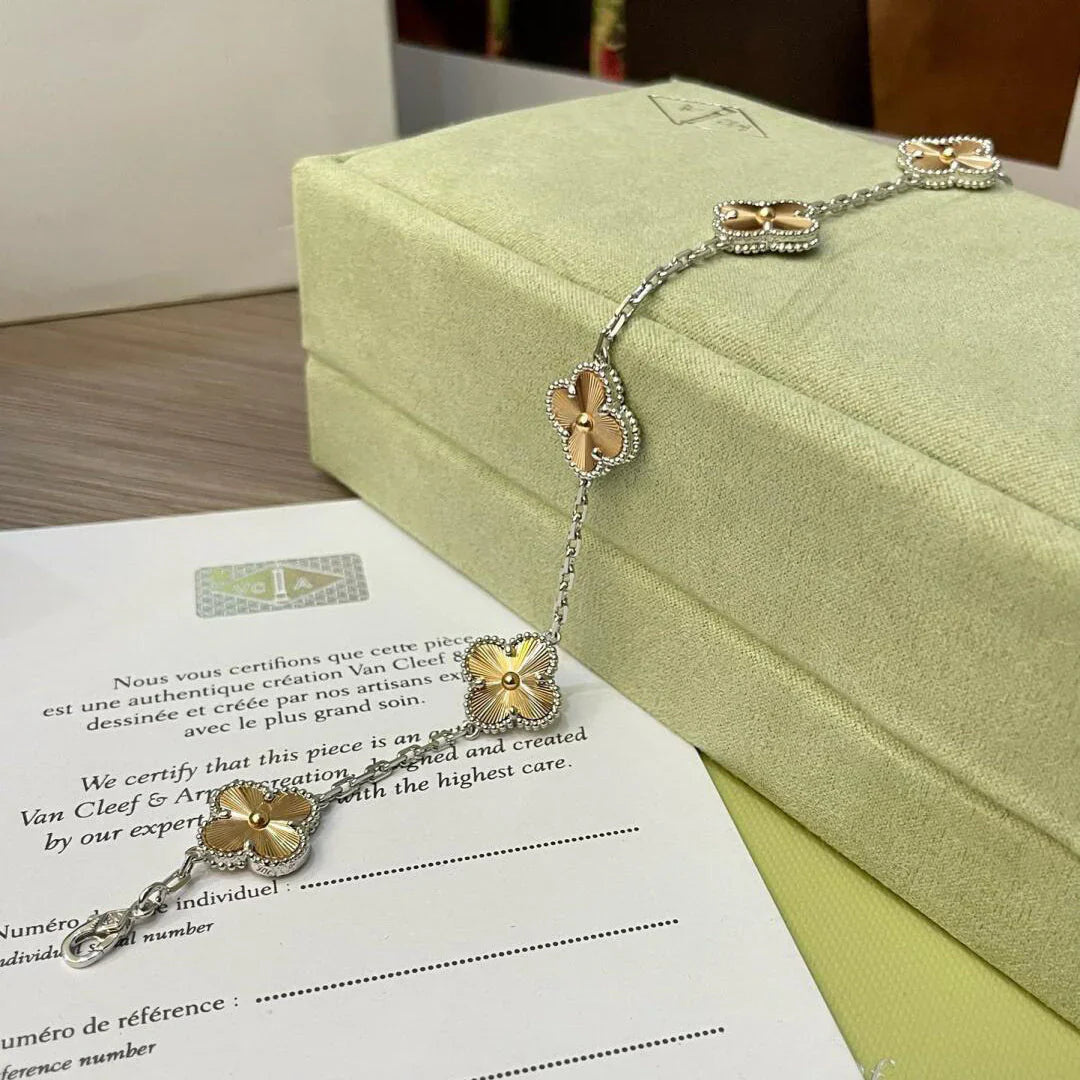 [GALE] CLOVER 5 MOTIF LASER BRACELET COLLECTION