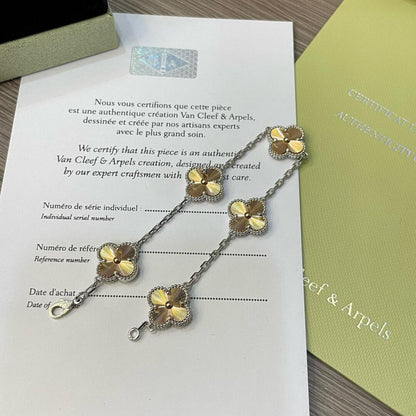 [GALE]CLOVER  5 MOTIFS  CHRISTMAS LIMITED EDITION BRACELET